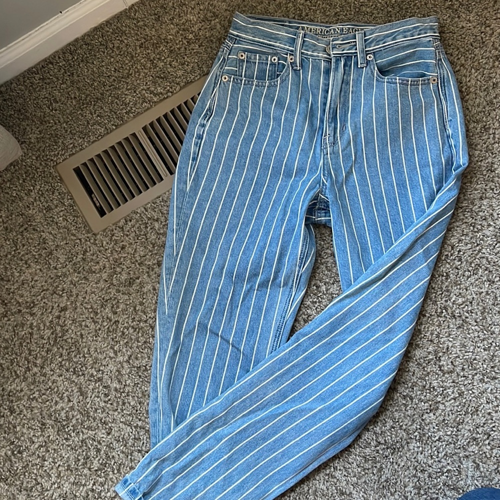 Never worn mom jeans AEO